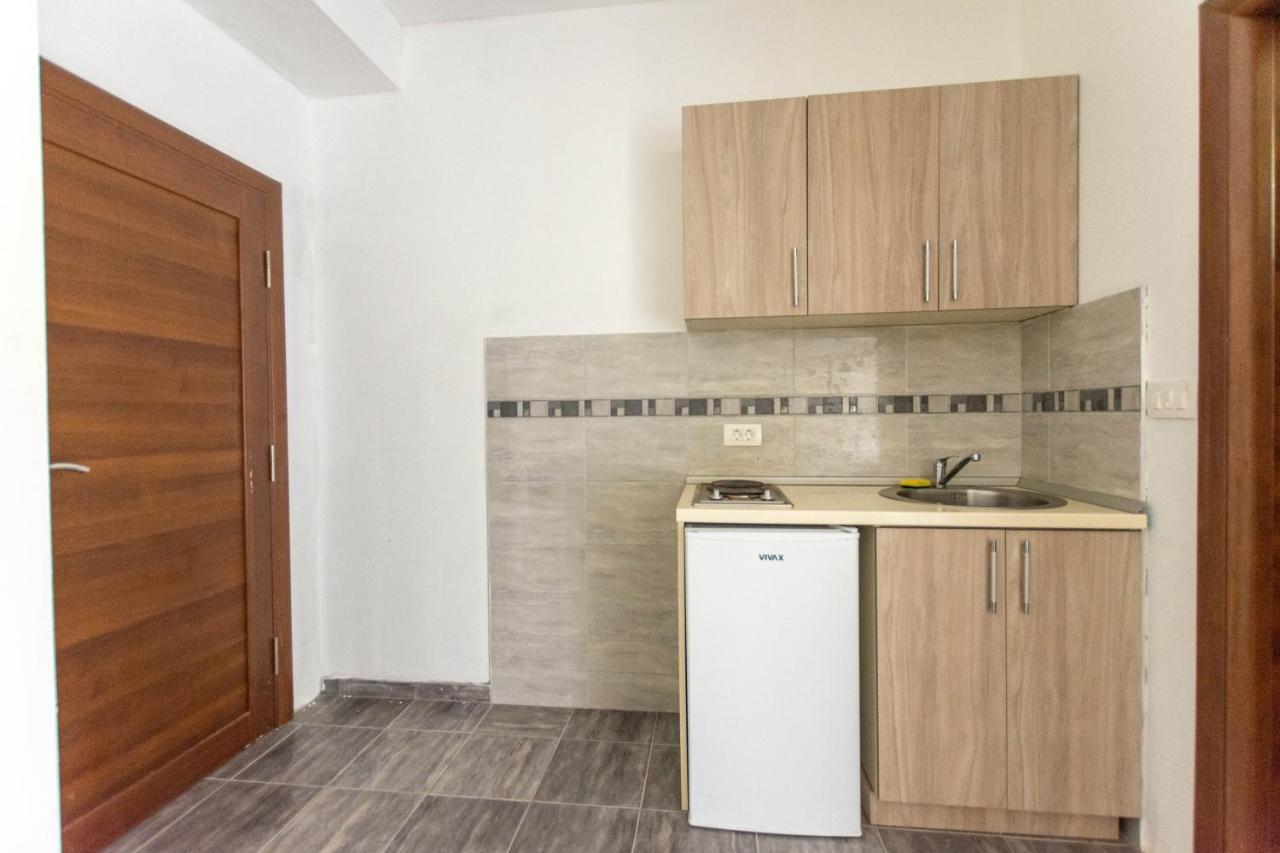 Apartments Elena บุดวา ภายนอก รูปภาพ