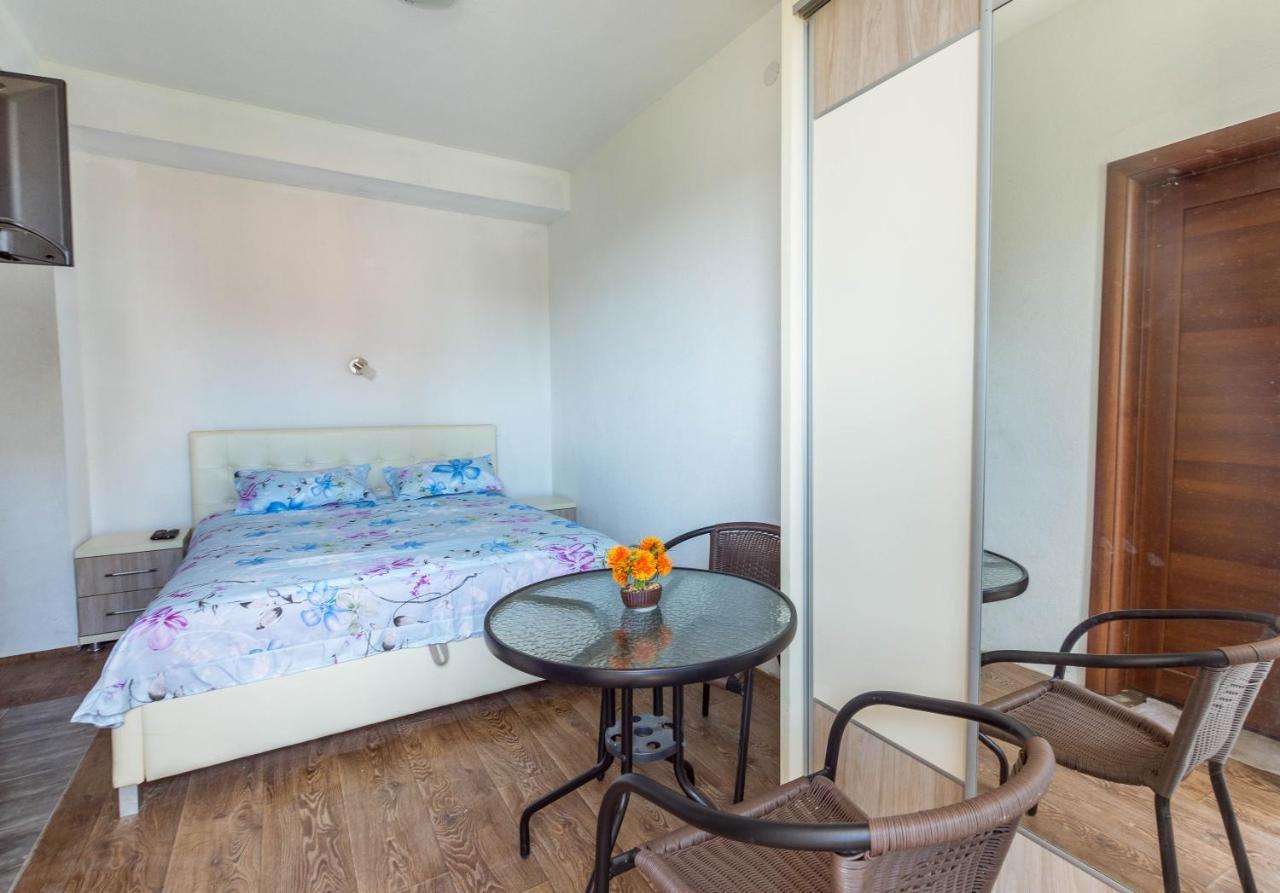 Apartments Elena บุดวา ภายนอก รูปภาพ